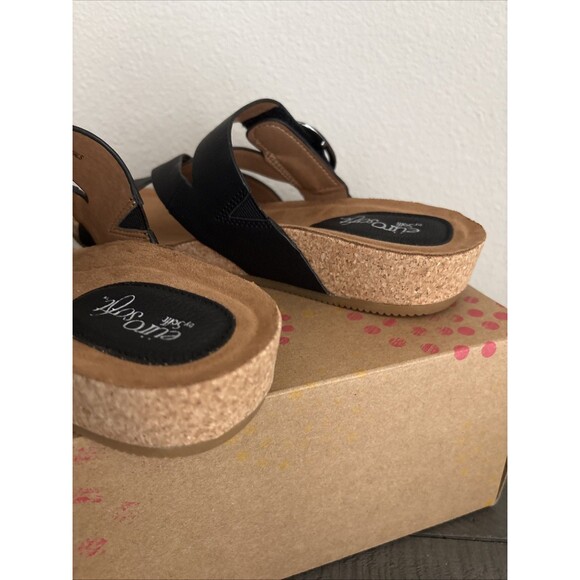 Euro Soft by Softt Gwenda Black Sandals Women's Size 7.5 Open Toe Buckle Closure - Picture 10 of 14